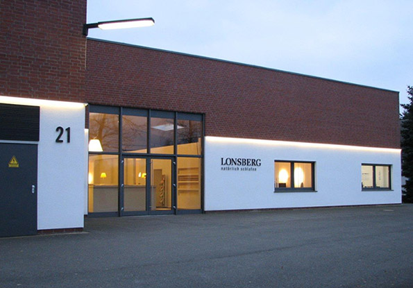 Lonsberg gebauede aussen